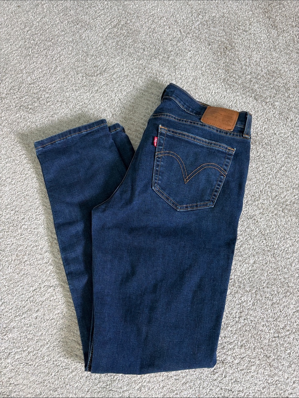 Levi’s Boyfriend Relaxed Jeans in Dark Blue Denim - Size 28